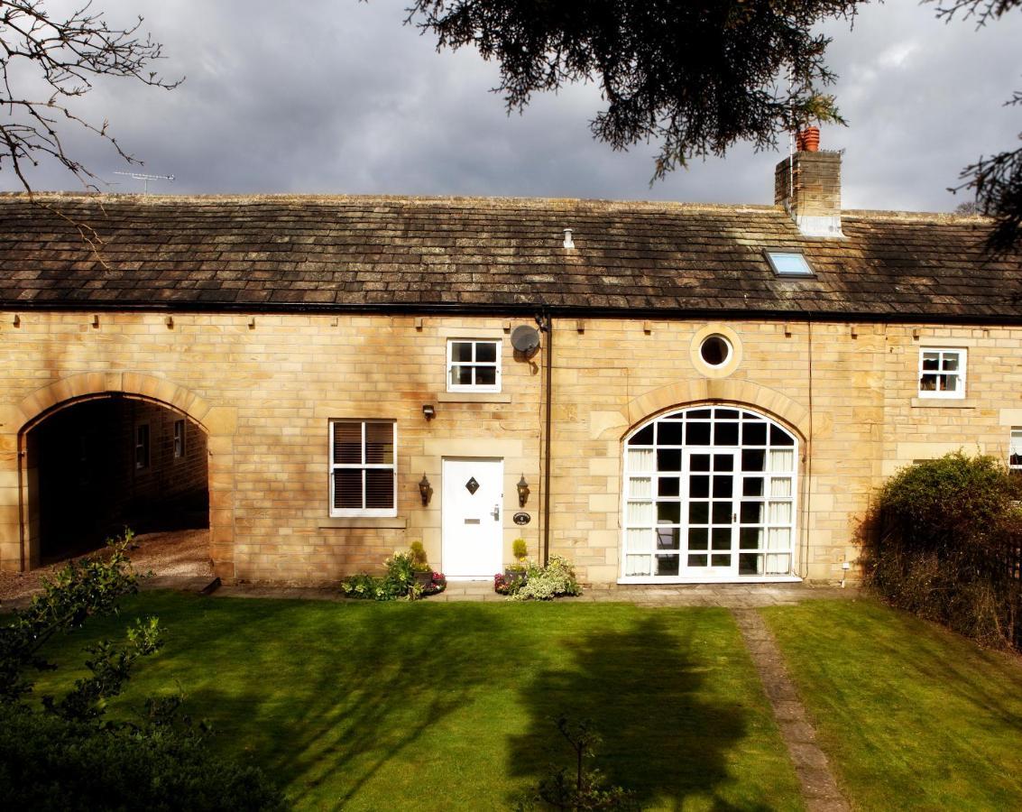 Waterton Park Hotel Wakefield Bagian luar foto