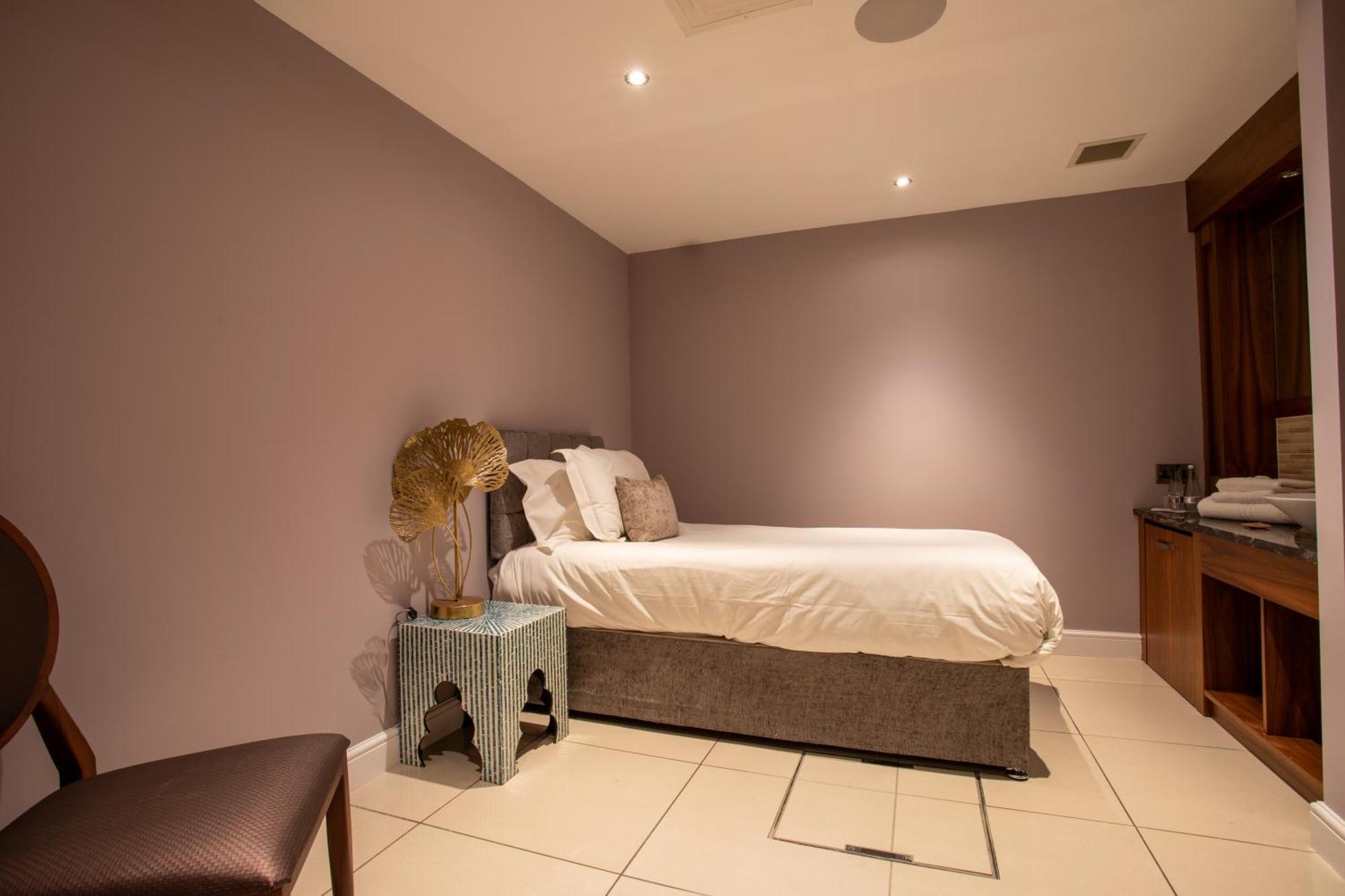 Waterton Park Hotel Wakefield Bagian luar foto