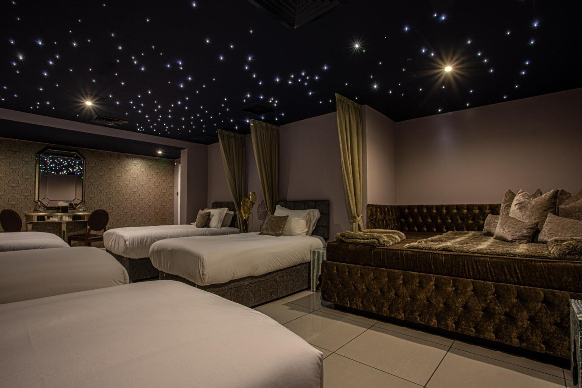 Waterton Park Hotel Wakefield Bagian luar foto