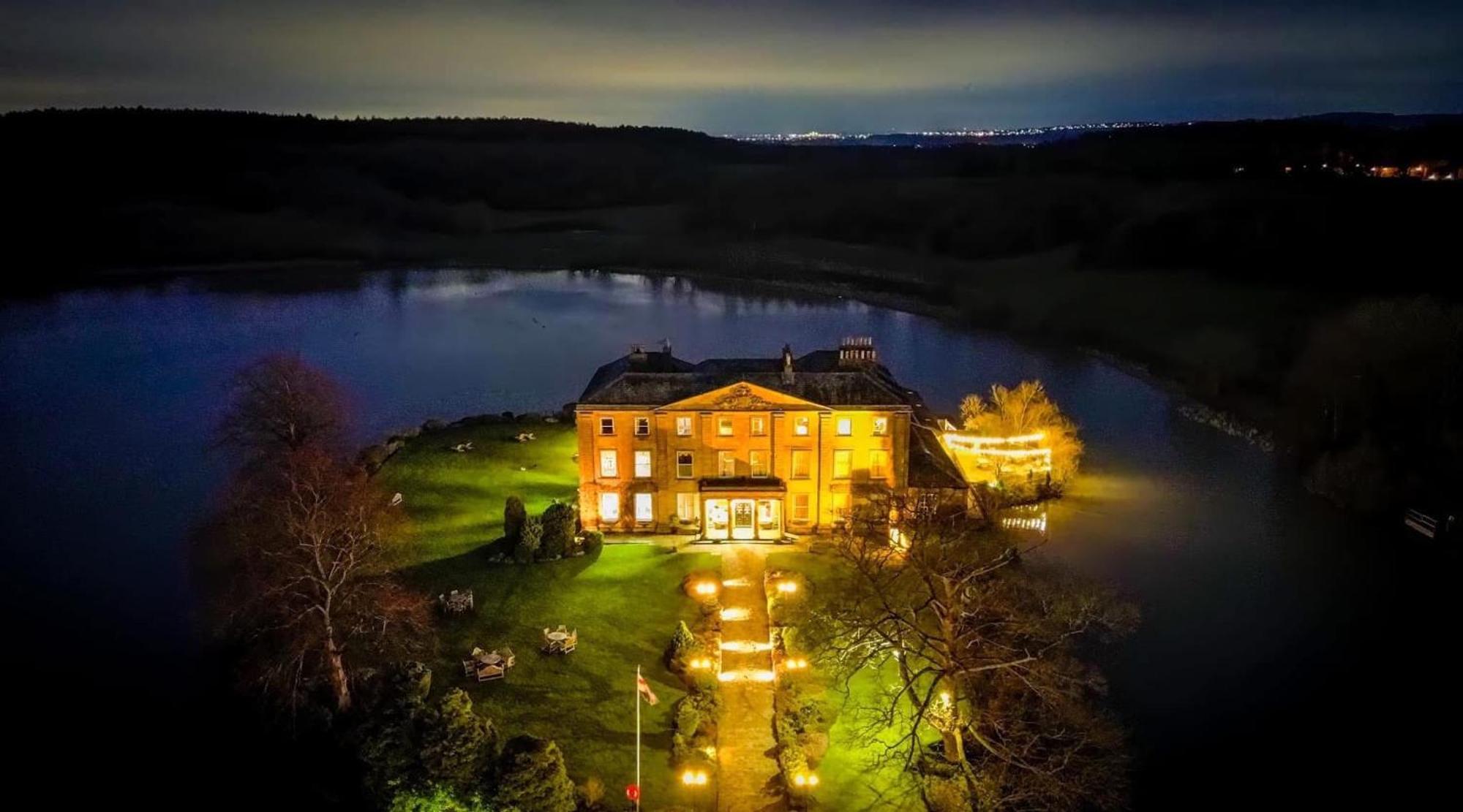 Waterton Park Hotel Wakefield Bagian luar foto