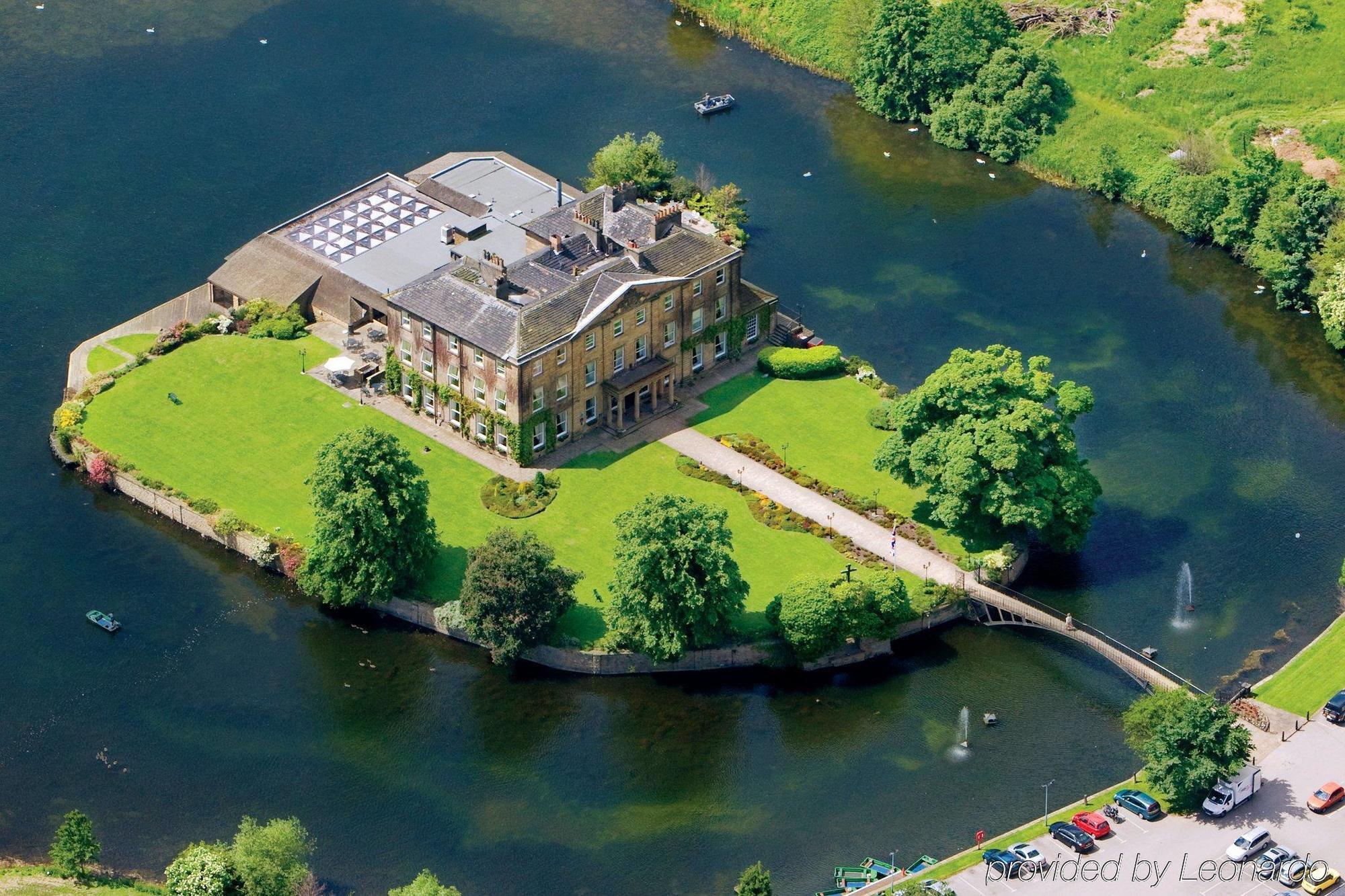 Waterton Park Hotel Wakefield Bagian luar foto